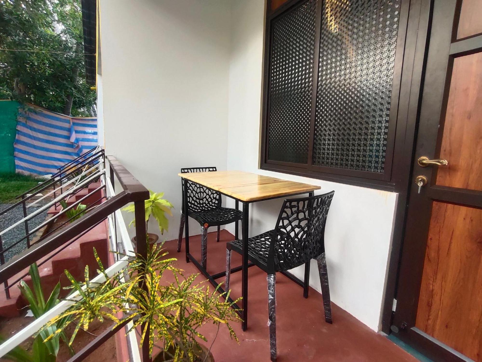 Pv Cottages Serenity Beach Пондичери Екстериор снимка